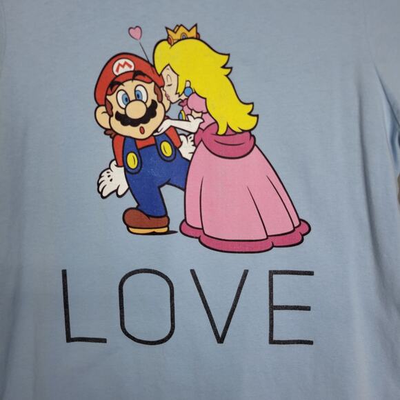Nintendo Mario Peach Love Shirt Womens Large Graphic Tee Princess Kiss Video Gam - Picture 3 of 11
